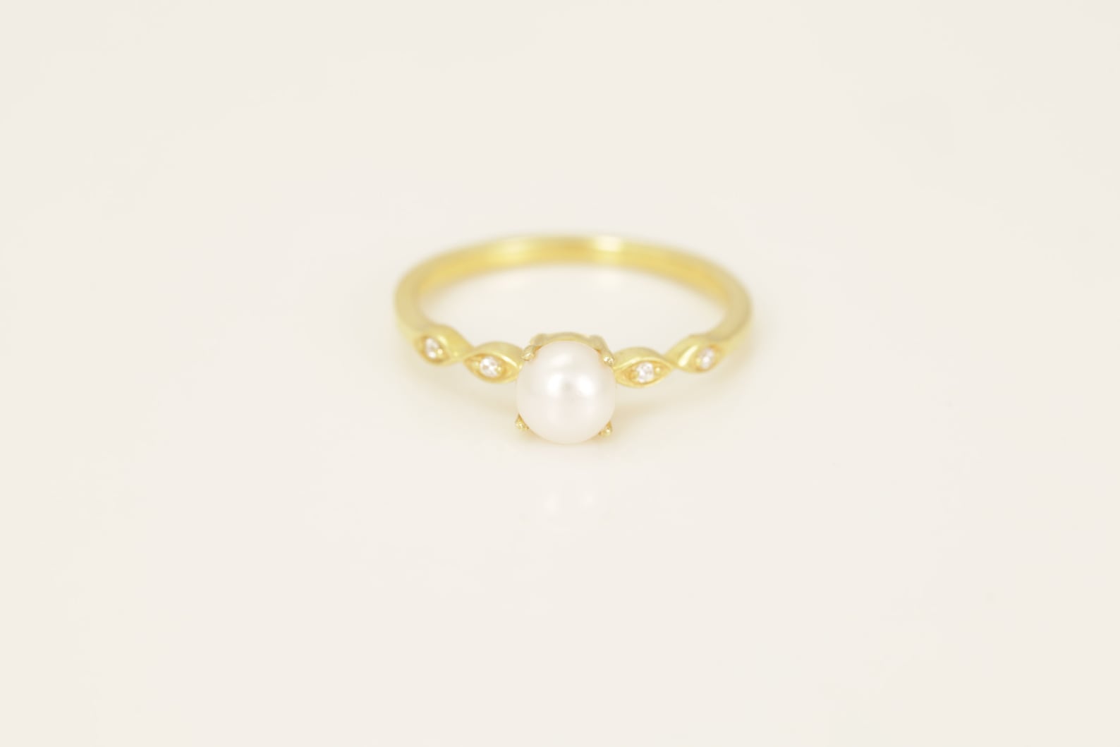 Pearl and Diamond Engagement Ring, June Birthstone, Pearl Ring, 18k Gold Unique Promise Ring, Marquise Ring